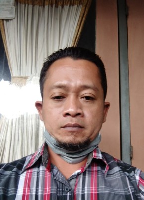 Ali Rochmad, 47, Indonesia, Kota Surakarta