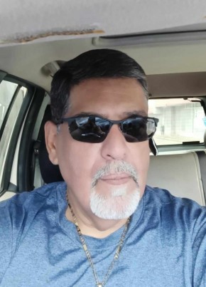 Frankie Rodrigue из Mayaguez 61 год