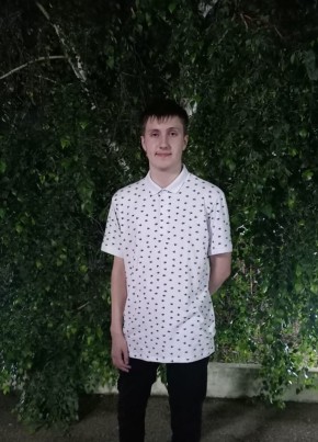 Олег, 20, Россия, Феодосия
