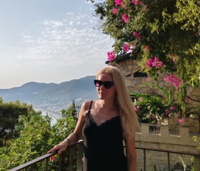 Regina, 41, Ufa