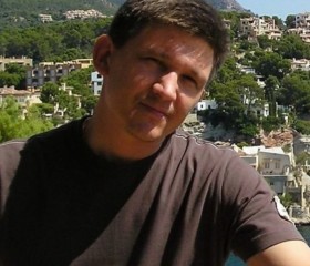 Almaz, 43, Guangzhou