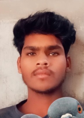 Aadivasi aadivas, 21, India, Gangāpur (Maharashtra)