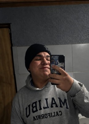 Mateo из Oberá 18 лет