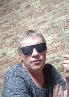 Дмитрий из Рубцовска 34 года