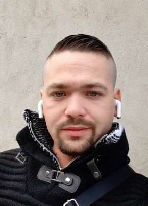 Kevin, 34, République Française, Saint-Quentin