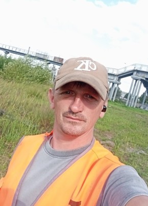 Роман из Петрозаводска 35 лет