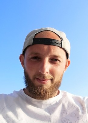 Igor, 34, Russia, Khanty-Mansiysk