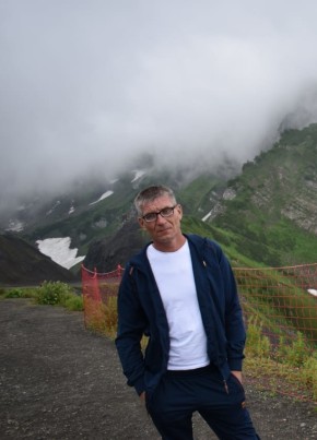 Юрий из Оренбурга 50 лет