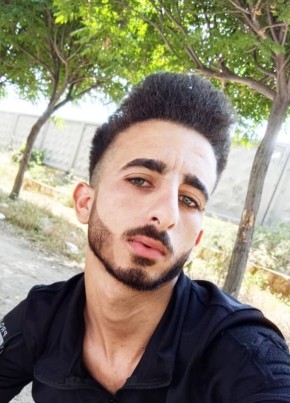 Ahmad из حلب 20 лет