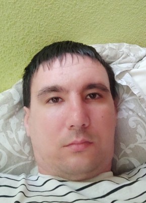 Артем, 31, Россия, Уфа