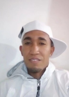 Cesar из Caracas 18 лет