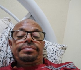 Carlos Marley, 49, Salvador