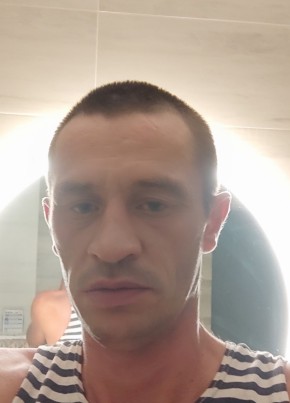 Zhenya Grigoryuk, 39, Russia, Sochi