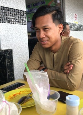 Mohd Izone, 36, Malaysia, Klang