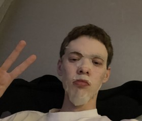 Ilya, 21, Noyabrsk