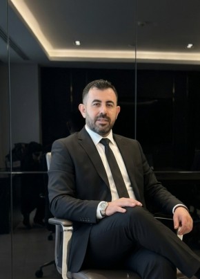 İsa из Bursa 28 лет