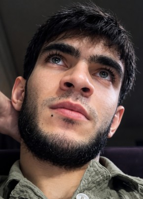 Huseynov из Aghsu 22 года