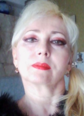 Марина, 52, Россия, Саратов