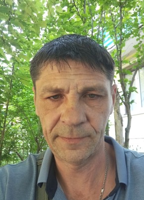Константин из Пятигорска 49 лет