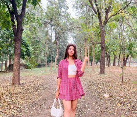 Ahi, 33, Kolkata