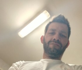 Tomislav, 39, Rijeka