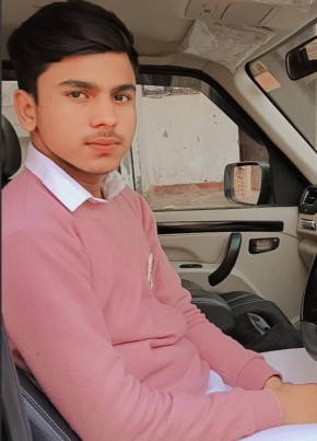 Aman, 19, India, Agra