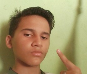 KELVIS, 20, Vicosa do Ceara