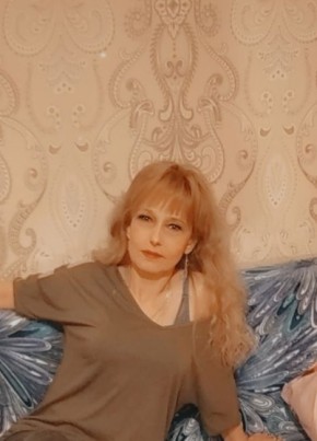 Ольга, 54, Россия, Саратов