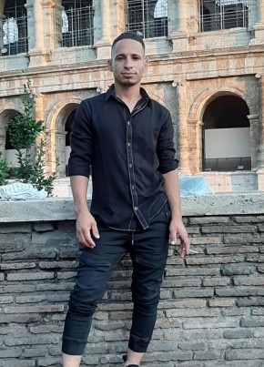 Faisal, 22, Repubblica Italiana, Milano