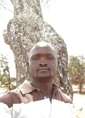 Dennis, 32, Kenya, Kisii