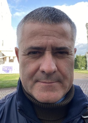 Максим из Новороссийска 49 лет