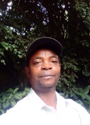Edward, 51, Kenya, Nairobi