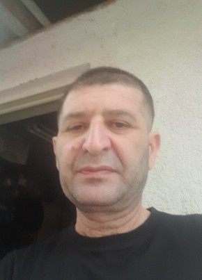Кенан Мусаев из Одессы 49 лет