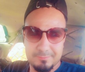 Kal, 28, Al Ain