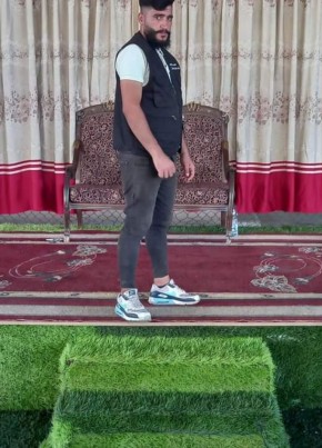 الشبلاوي محمود ج, 24, الجمهورية العربية السورية, مدينة حمص