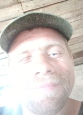 Александр из Луганска 18 лет