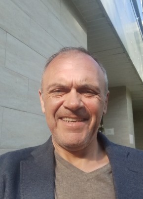 Дмитрий из Зеленограда 53 года