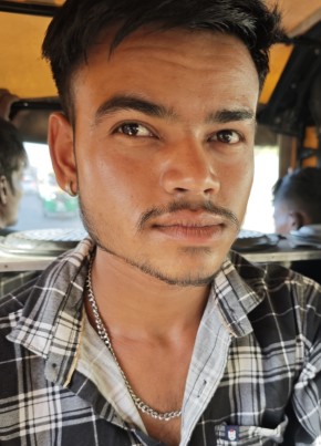Raj Kumar, 18, India, Ahmedabad