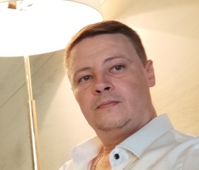 Oleg, 46, Vidnoye