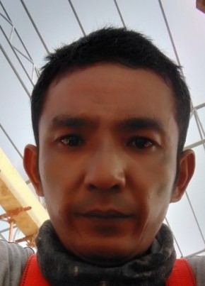 สมชาย, 39, ราชอาณาจักรไทย, สระบุรี