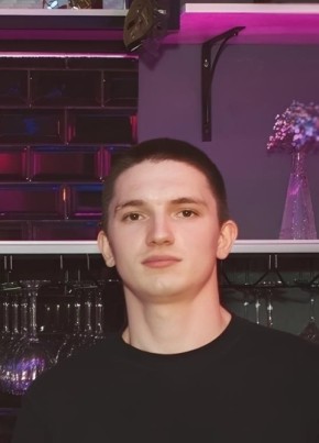 Кирилл Кирилл из Екатеринбурга 25 лет