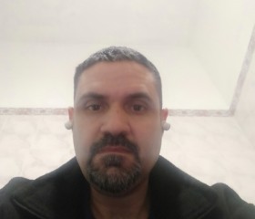 Lucas, 41, Asuncion