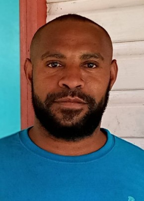 Terry Roy, 21, Papua New Guinea, Goroka