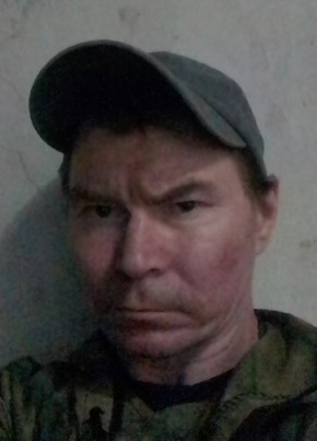 Максим из Владивостока 43 года