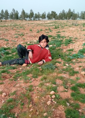 عماد, 18, Syria, Aleppo