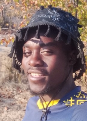 Emmanule из Livingstone 27 лет