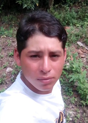 Miguel Ángel, 19, República de Honduras, San Pedro Sula