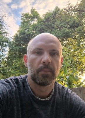 Artur из Stuttgart 40 лет