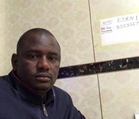 jackson, 46 лет, Lomé