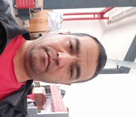 Shodiyor, 39, Varna